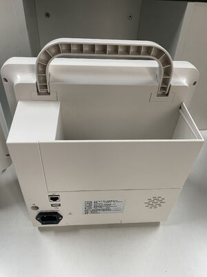 Monitor pacjentów przy łóżku z wieloparametrami medycznymi do użytku w szpitalu z opcjonalną drukarką i stołem