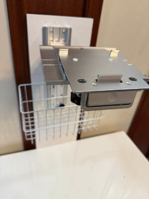 Wysokość regulowany biały uchwyt na ścianie do monitorowania pacjenta w oddziale szpitala