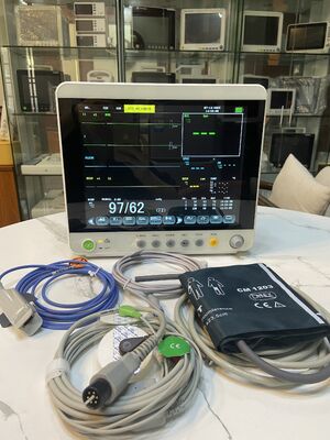 Modułowy elektryczny wieloparametrowy monitor pacjenta medyczny 6 parametrów 12,1' kolorowy ekran dotykowy dla szpitalnych pogotowiach ratunkowych